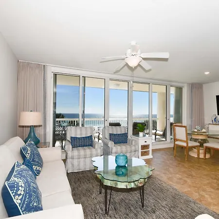 Silver Beach Towers E303